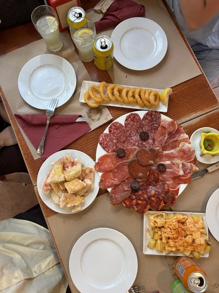 strngr clothing company_La Tapa Ibérica_Tordera_review