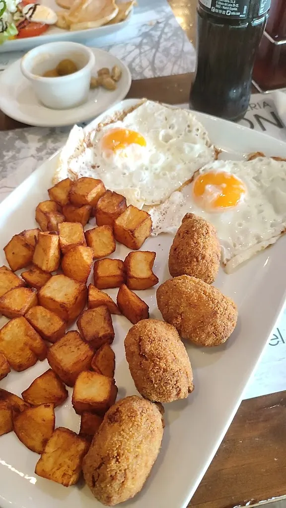 Bar Carrión_Tordera_slider_image_2