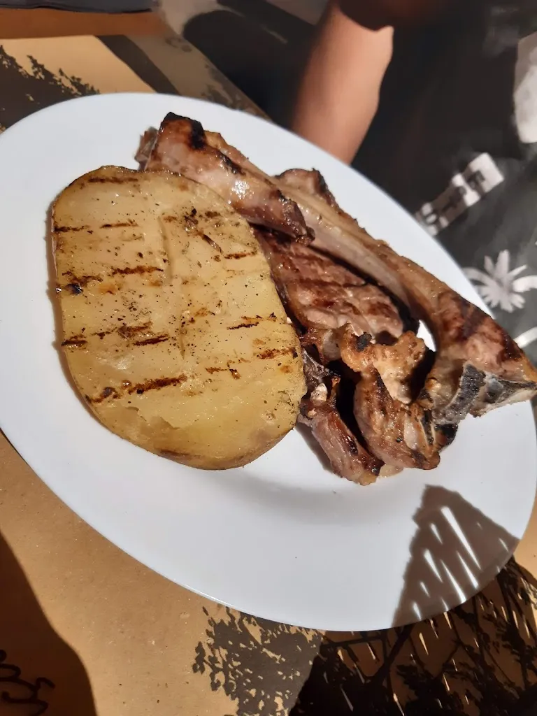 Yunjung Jang_Can Pallofa_Tordera_review