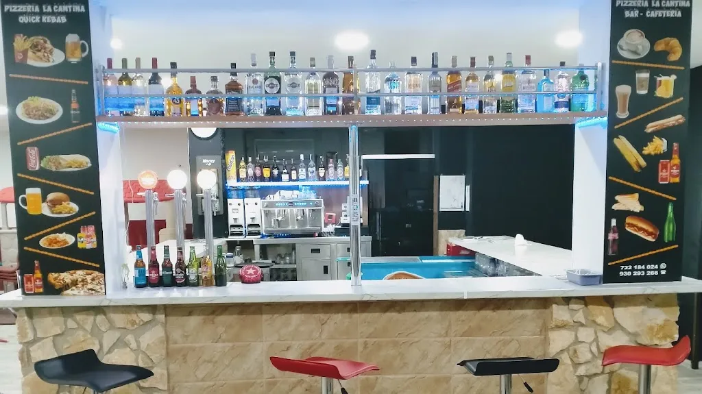 Pizzeria & kebab La Cantina restaurant in Tordera