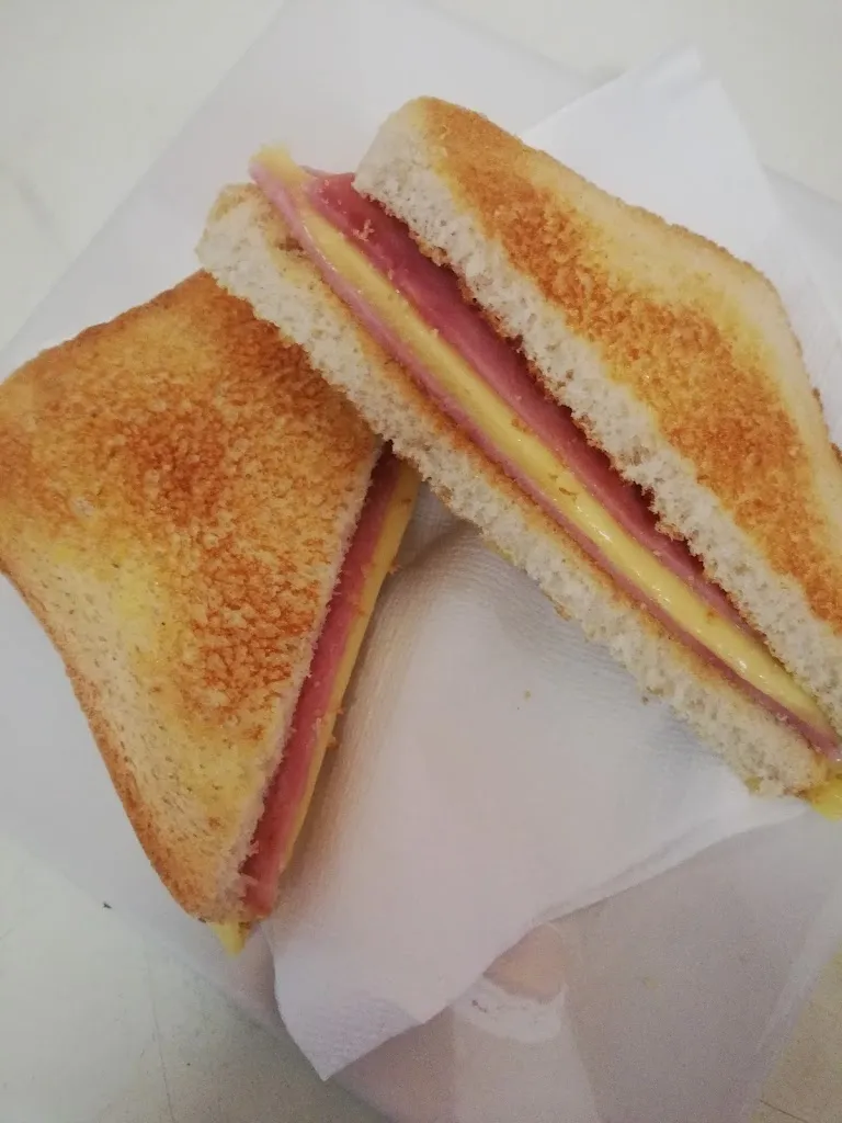 Menu_ÀPAT Bar restaurant_Vilanova del Camí_immagine_5