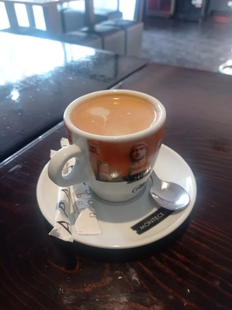 Miguel Marcé_ÀPAT Bar restaurant_Vilanova del Camí_recensione