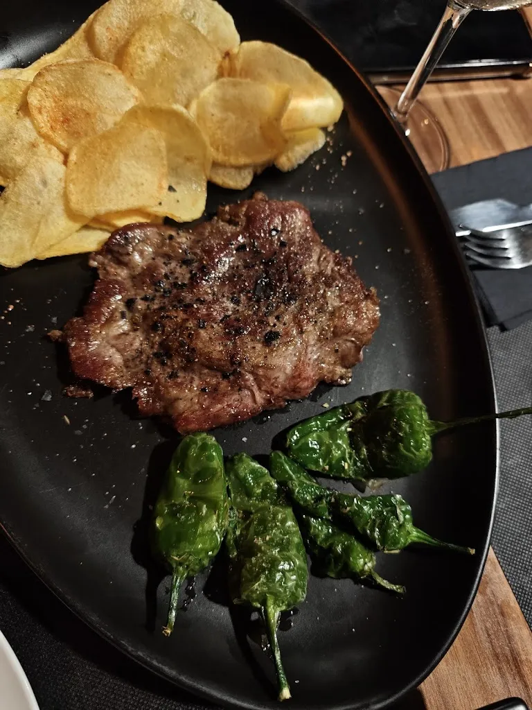 Desiree Martos Rius_New Cellar Gastrobar_Vilanova del Camí_avis