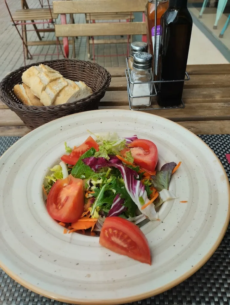 Мария Шевкун_Restaurant A la Cazuela_Viladecans_review