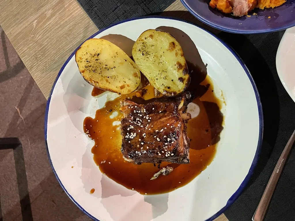 Marina Alcalá_Vilateca, plats i platets_Viladecans_review