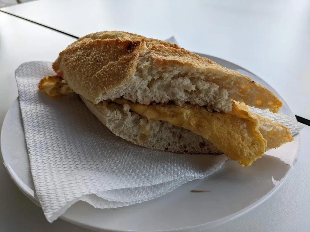 Lluis Salvador_La Terrassa_Viladecans_review