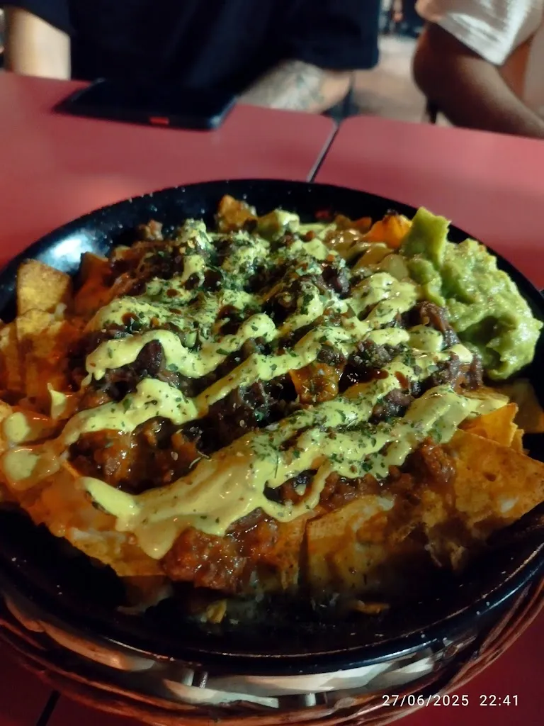 PaCHARLIEdecomeraparte_Santa Locura_Viladecans_review