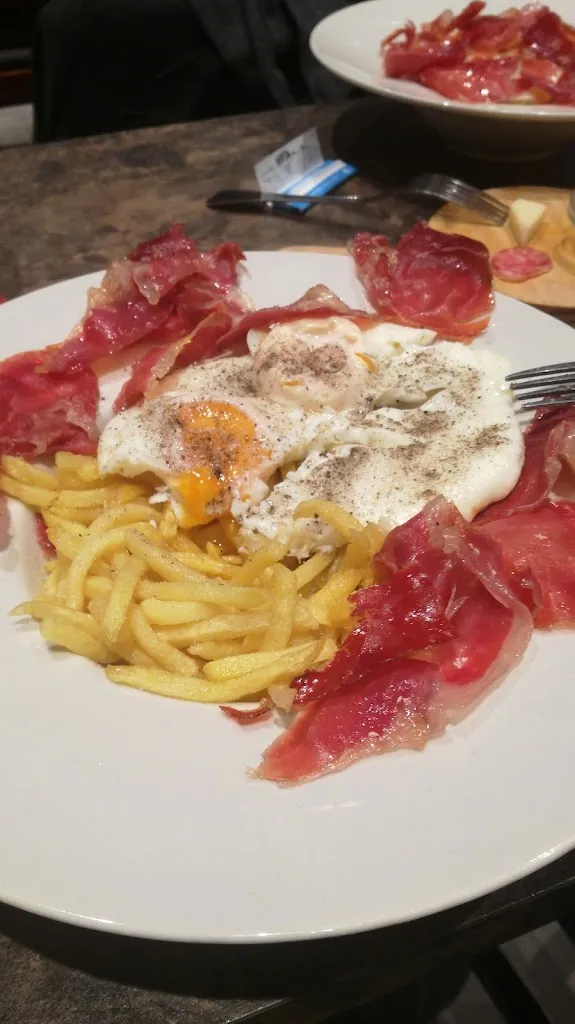 Konstantinos Haloftis_Restaurante FRI-TOP_Viladecans_review