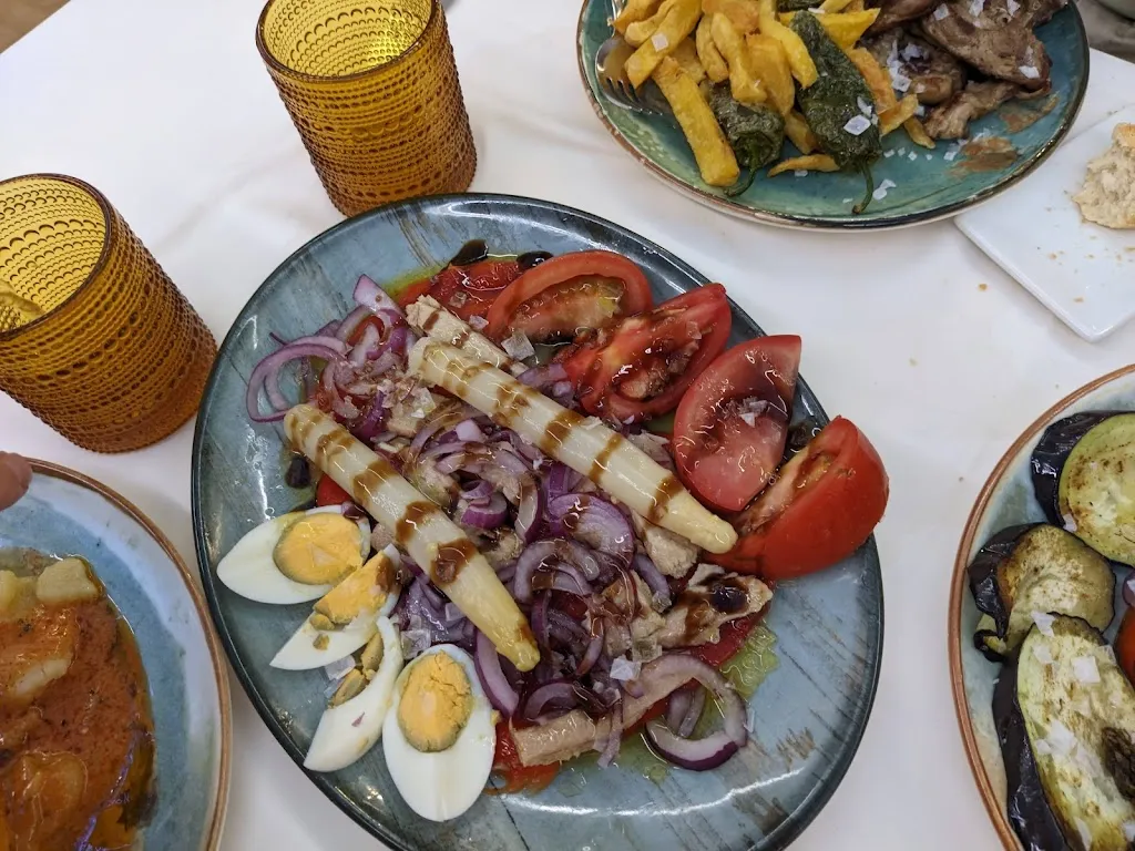 Maramor_Amoroto_slider_image_3