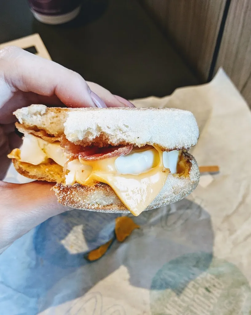 Maria Victoria Parra_McDonald's_Abadiño_review