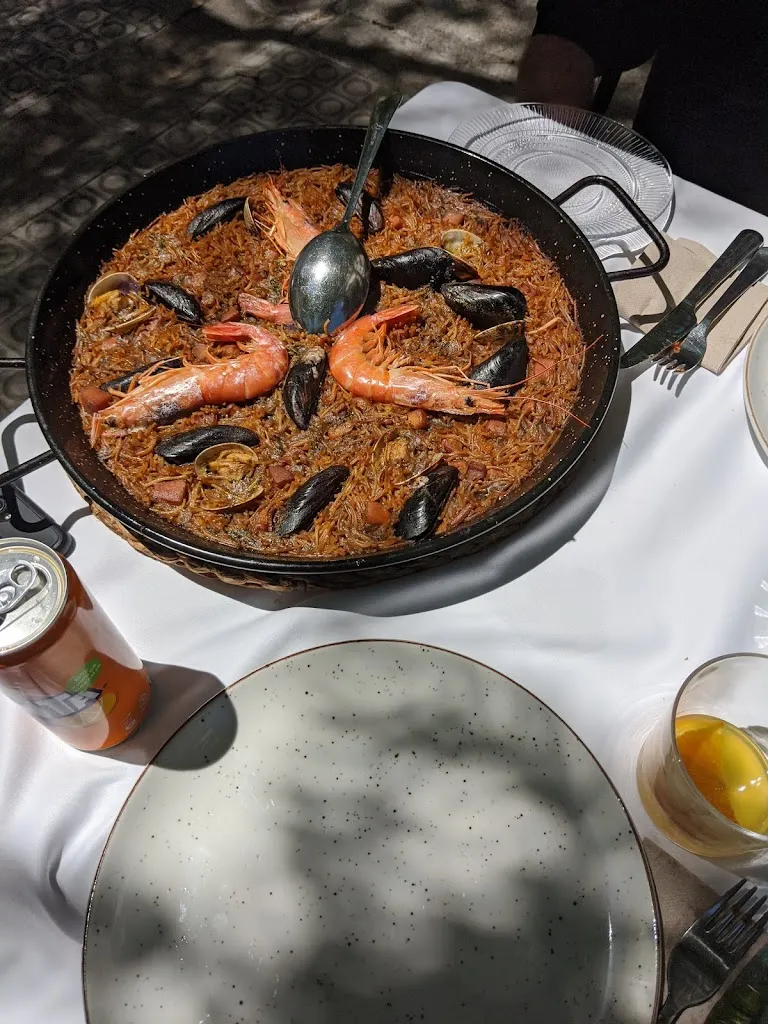 Egle_A Mossegades_Vilanova i la Geltrú_recensione