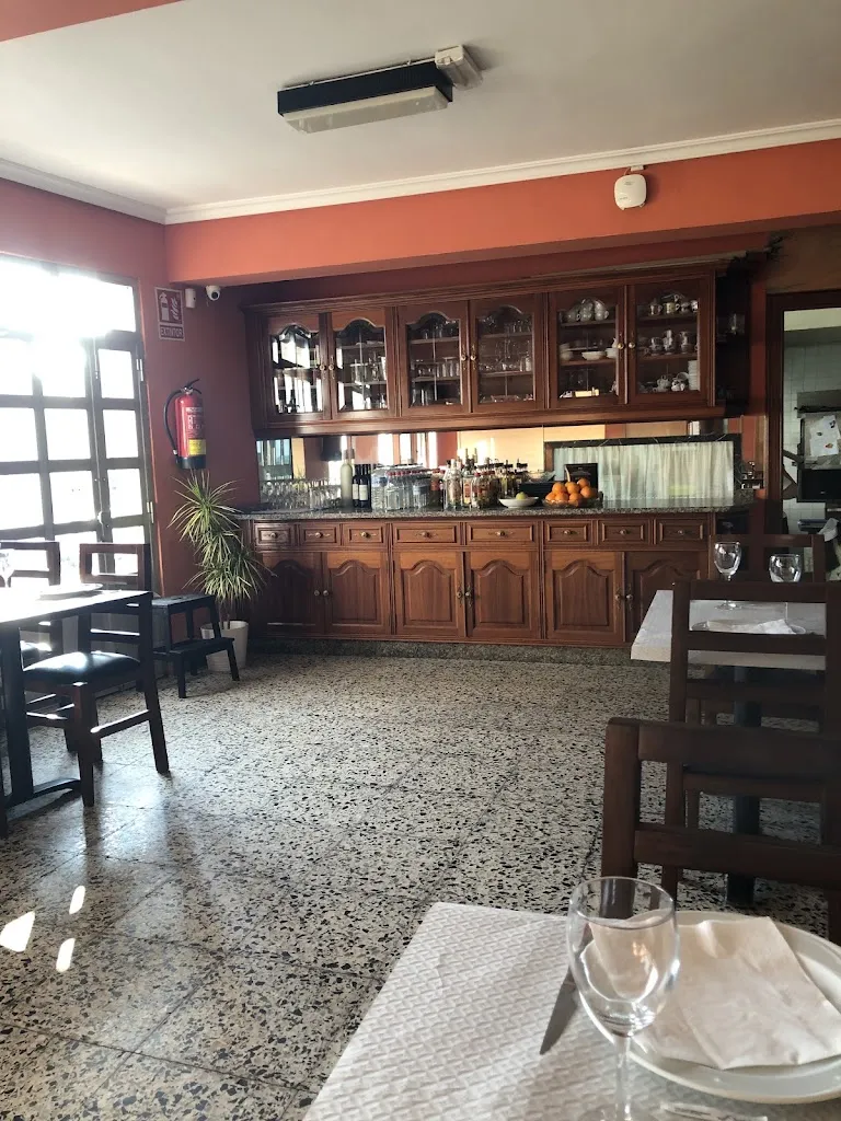 Paul Huard_Hostal - Restaurante O Cruceiro_Pontedeume_review