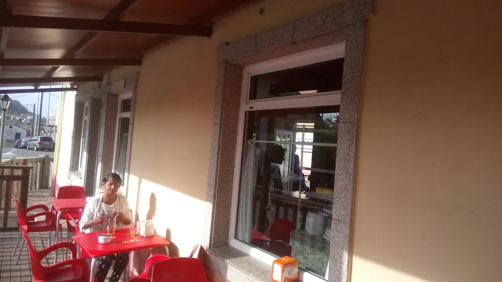 Peter Finney_Hostal - Restaurante O Cruceiro_Pontedeume_review