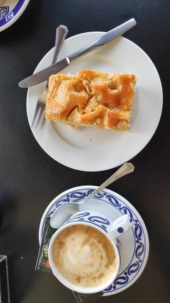 Hostal - Restaurante O Cruceiro_Pontedeume_slider_image_3