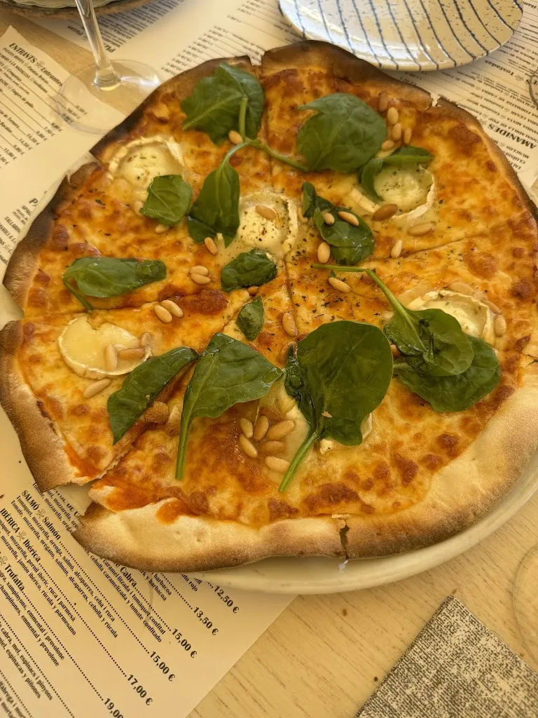 Mia Bullaro_Els Bessons_Vilanova i la Geltrú_review