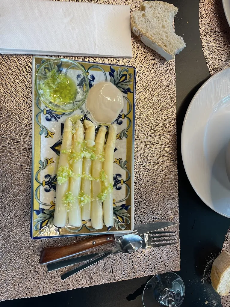 Menu_Izekoren Etxea_Abanto y Ciérvana-Abanto Zierbena_image_1