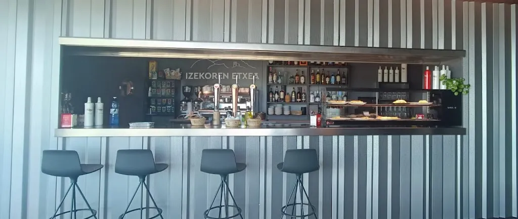 Izekoren Etxea_Abanto y Ciérvana-Abanto Zierbena_slider_image_1