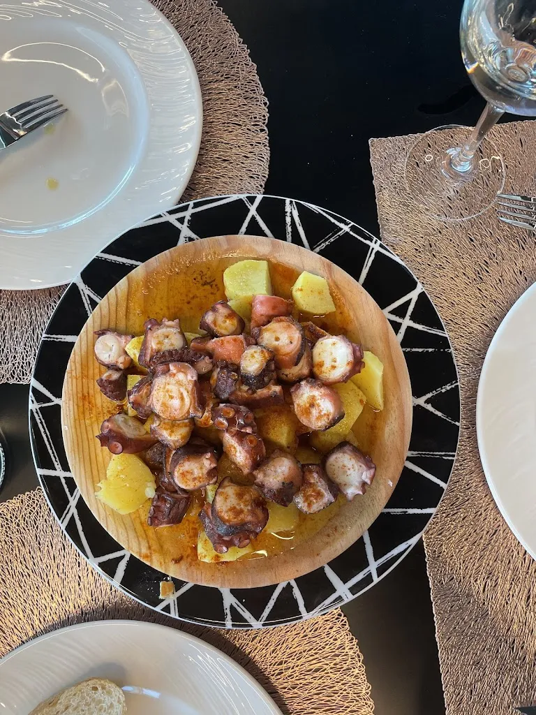 Izekoren Etxea_Abanto y Ciérvana-Abanto Zierbena_slider_image_2