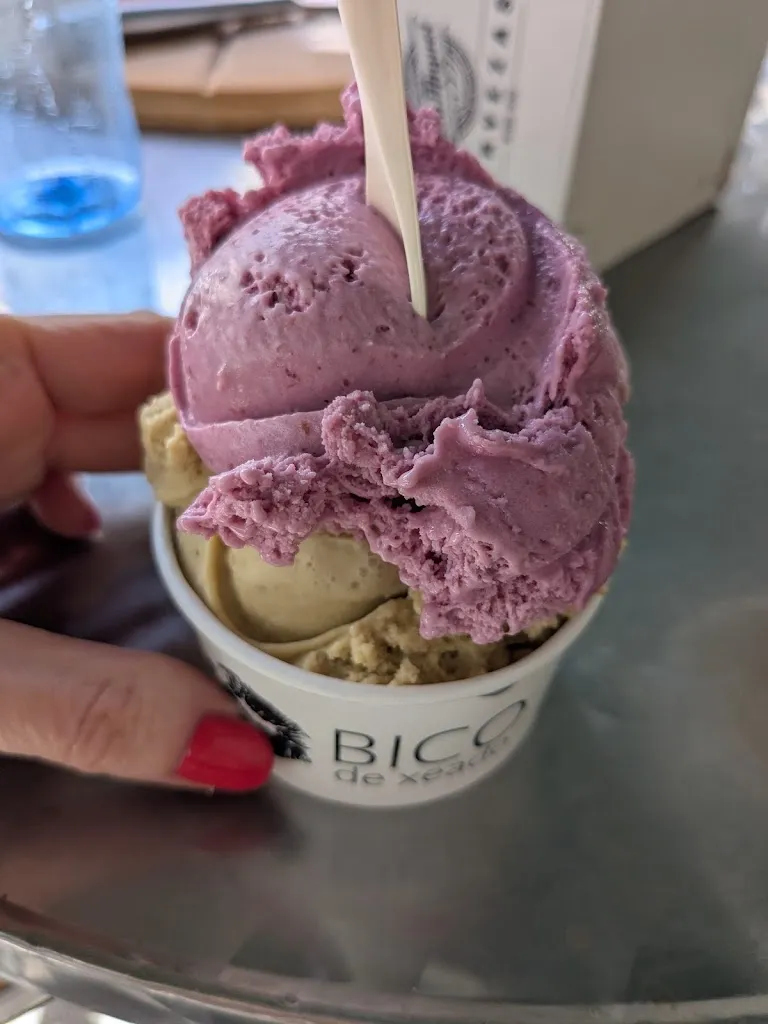 Jessica Mecaliff Moreno_A Postrería Bico de Xeado_Pontedeume_review