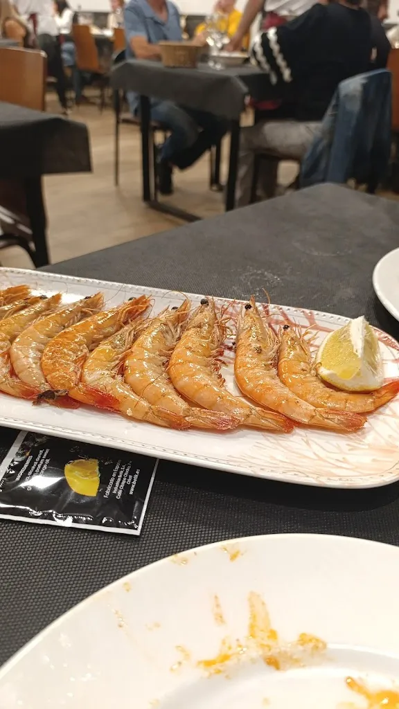 ELZ BOMCA_Asador Muelle Barria_Abanto y Ciérvana-Abanto Zierbena_review