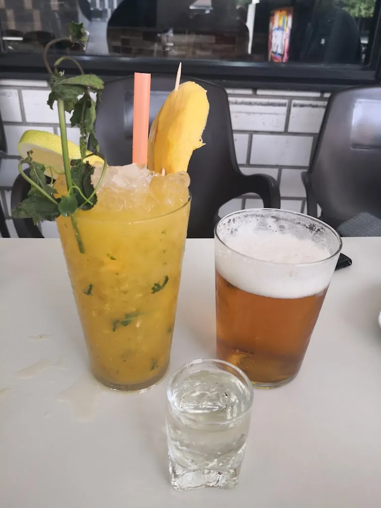 Yoaris Pelayo_Bar Arlekin_Abanto y Ciérvana-Abanto Zierbena_review