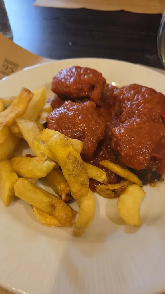 Adelina Radu_Eskola95 Jatetxea_Abanto y Ciérvana-Abanto Zierbena_review