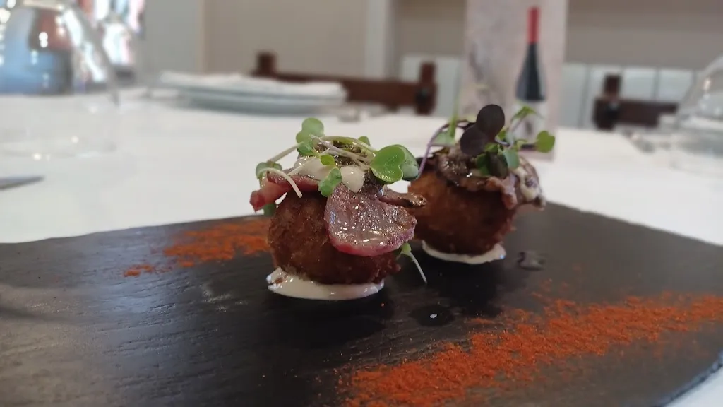 Batzoki Muskiz Sagardotegia_Abanto y Ciérvana-Abanto Zierbena_slider_image_3