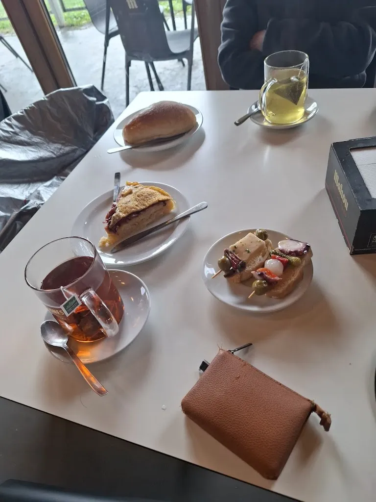 Bar - restaurante Kardeo 14_Abanto y Ciérvana-Abanto Zierbena_slider_image_3