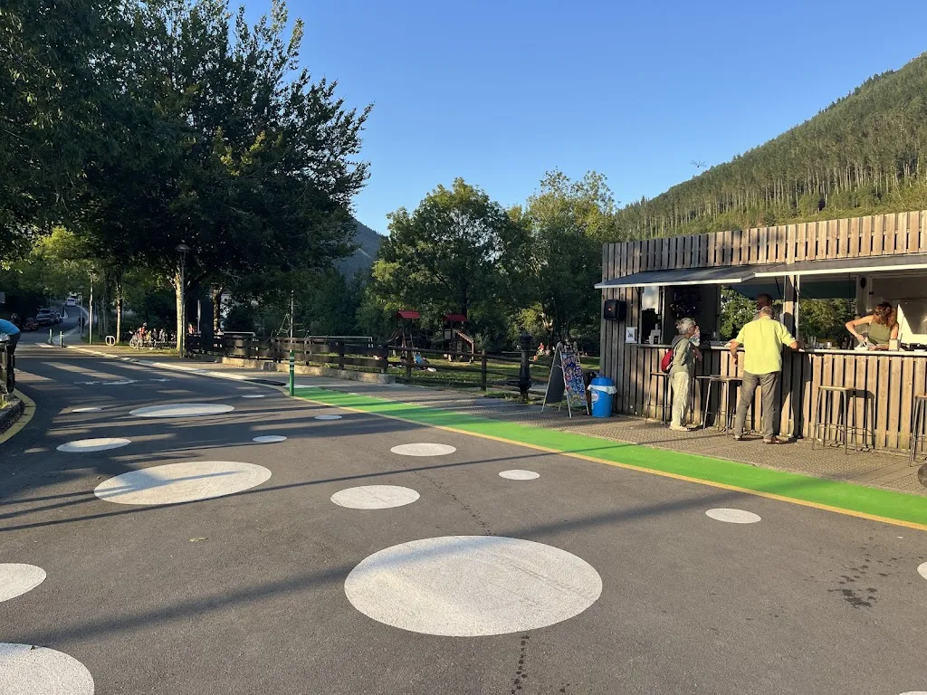 Simon Round_Iruzubi txiringitoa_Aulesti_review