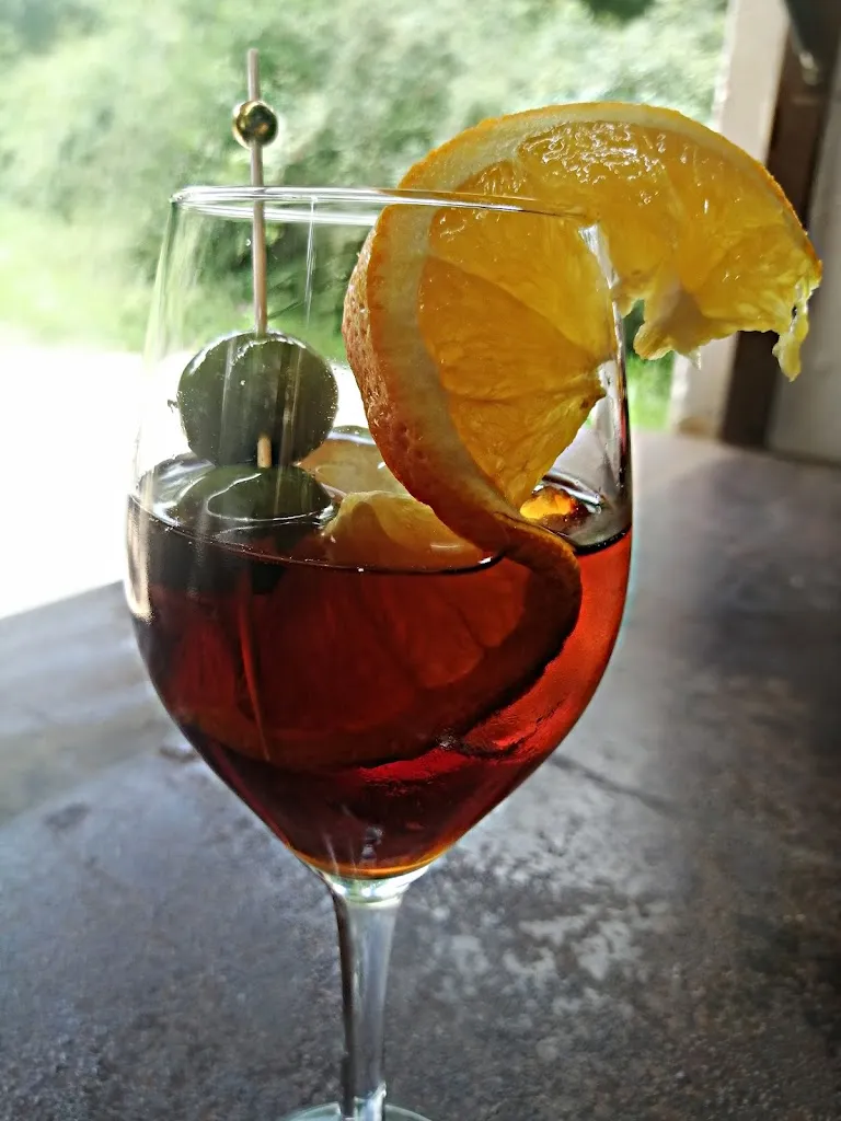 Atxondo🍹Igerilekuetako🍋‍🟩Taberna_Atxondo_slider_image_2