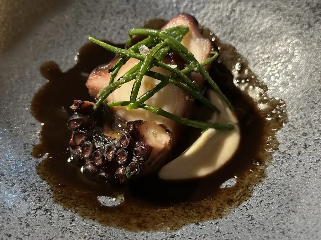 ERRO restaurante (en Caserío Makatzeta)_Atxondo_slider_image_3