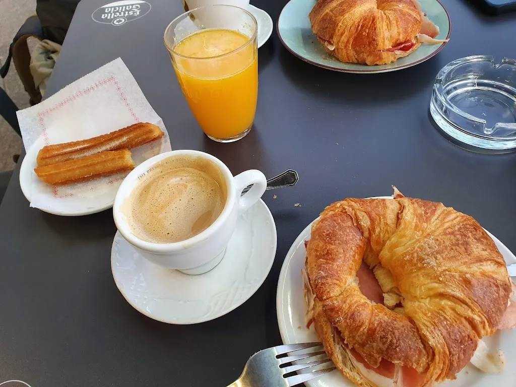 Bryan Soh_Cafe Bar Martiño_Pontedeume_review