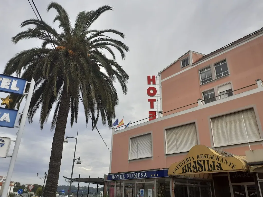 Cafe Bar Martiño restaurant in Pontedeume