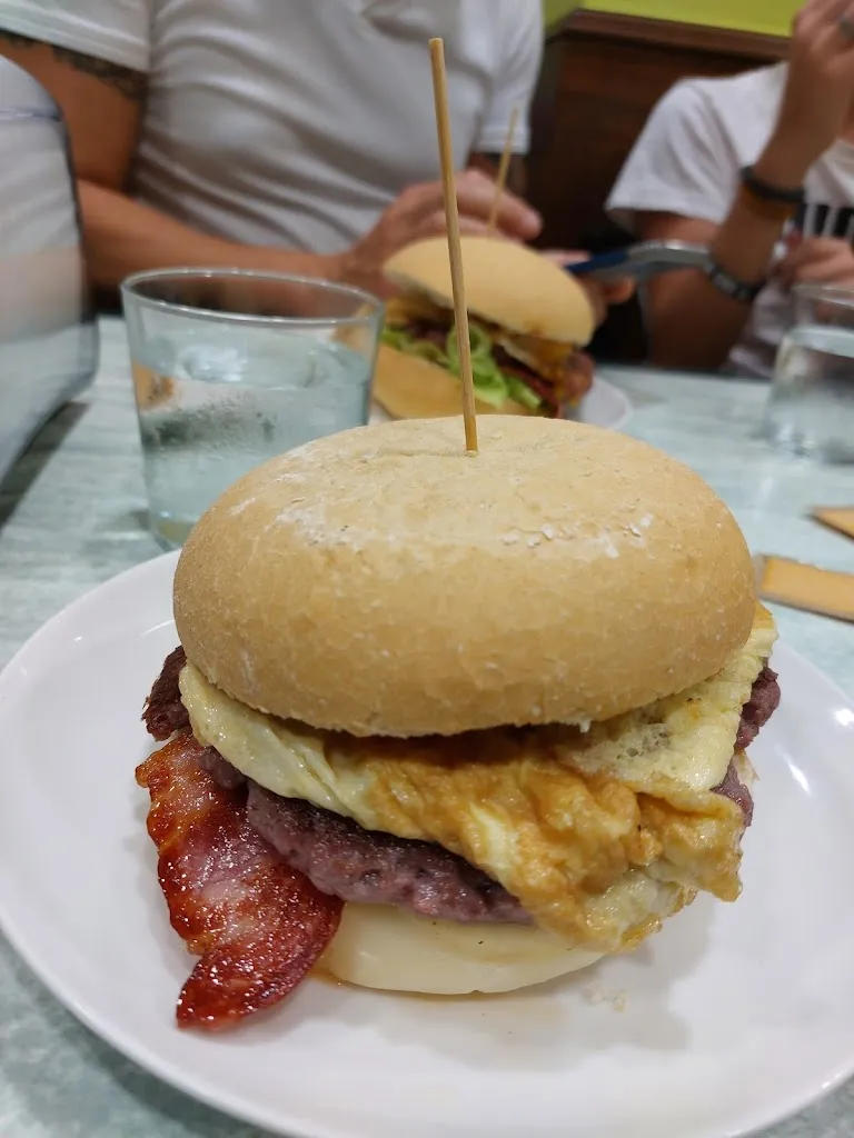 Thais_cafetería UGARI_Arrigorriaga_review