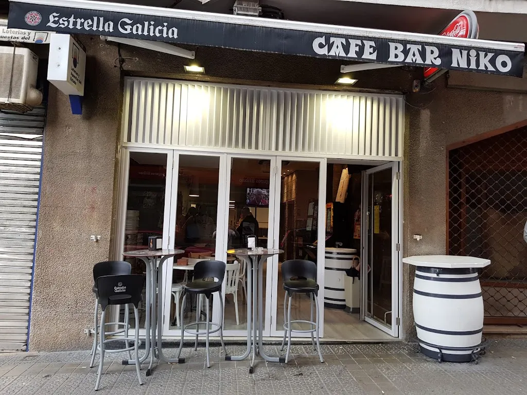 Cafe Bar Niko restaurant in Arrigorriaga