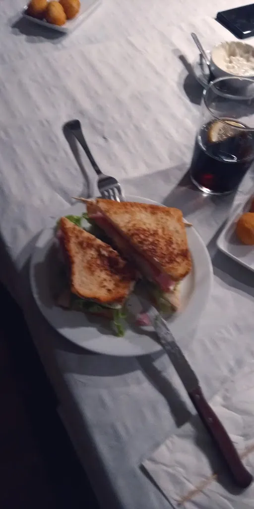 Menu_Cafeteria y hamburguesería Eguiluz_Arrigorriaga_image_6