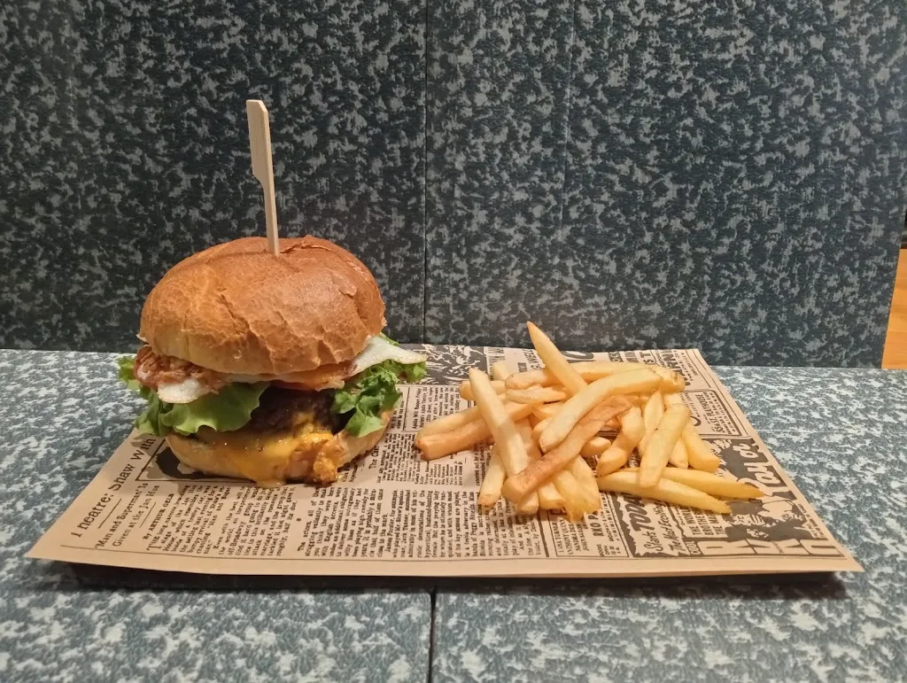 Cafeteria y hamburguesería Eguiluz_Arrigorriaga_slider_image_3