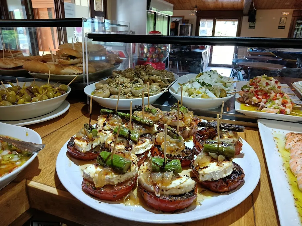 El Bar-Cafetería del Hogar del Jubilado de Barrika_Barrika_slider_image_3