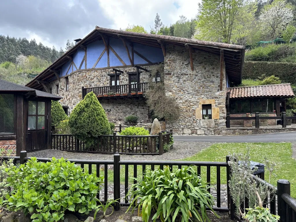 Benedict Low_Restaurante Zintziri Errota_Bakio_review