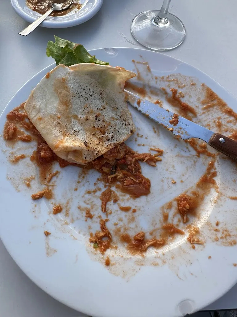 Eva Almekinders_La Parra Bakio_Bakio_review