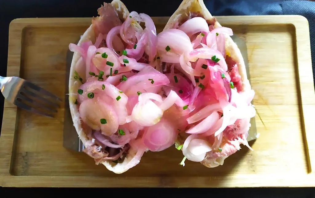 Dominik Komarnicki_La Baskula_Bakio_review