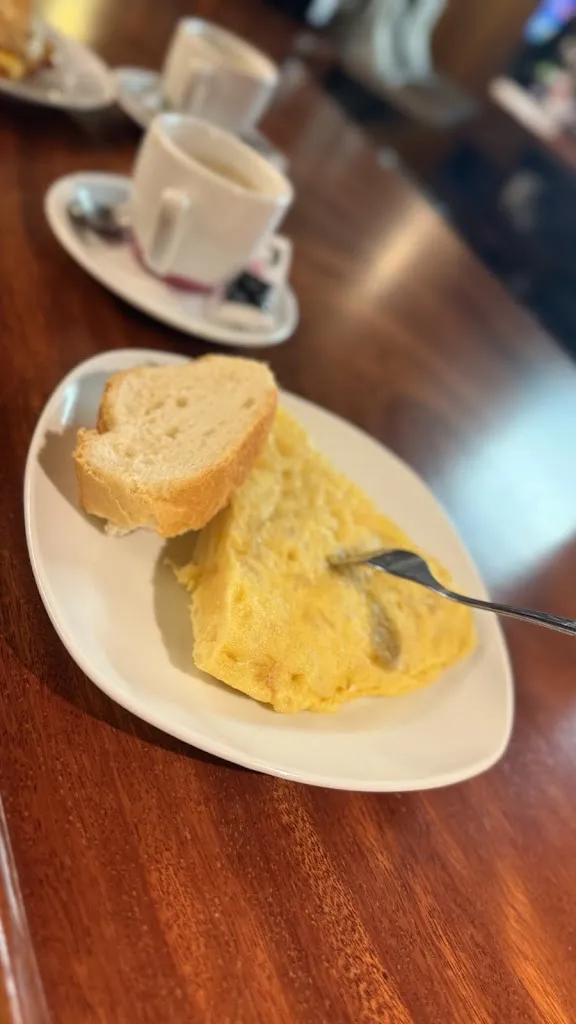 Bobbie chavarria_Egia Taberna_Bakio_review