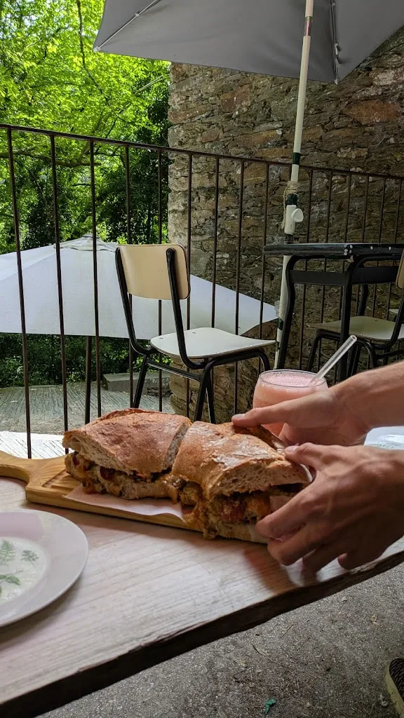 Yoav Goldwin_Taberna de Caaveiro_Pontedeume_review