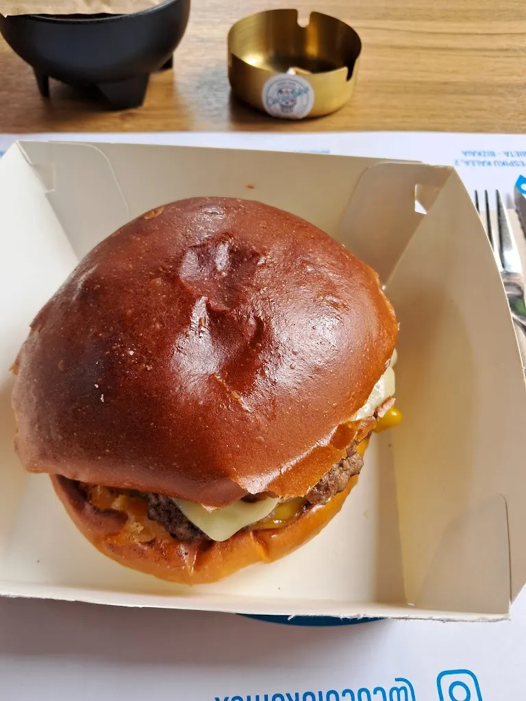 Krzysztof Świtajski_CocoLoko Smash burger_Amorebieta-Etxano_review