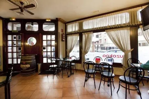 Bar restaurante Auzokoa jatetxea restaurant in Amorebieta-Etxano