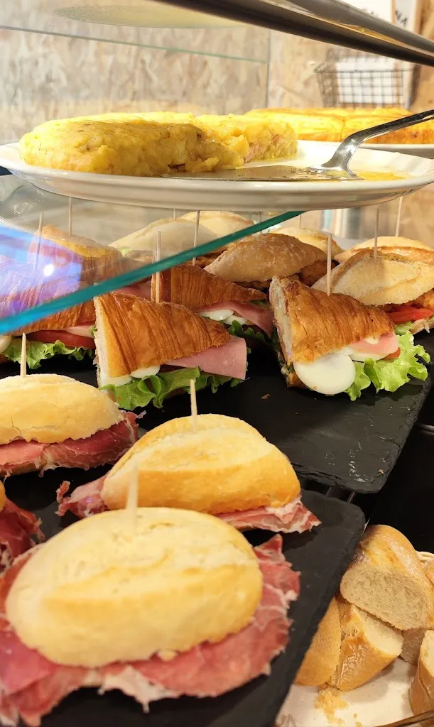 Menu_Bar Lopena Food & Drink_Amorebieta-Etxano_image_5