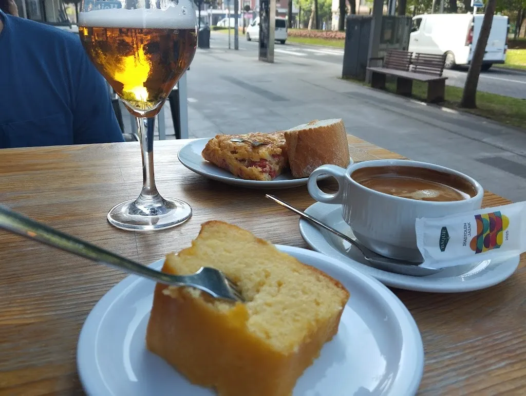 Mari Carmen Ruiz_Bar Lopena Food & Drink_Amorebieta-Etxano_review