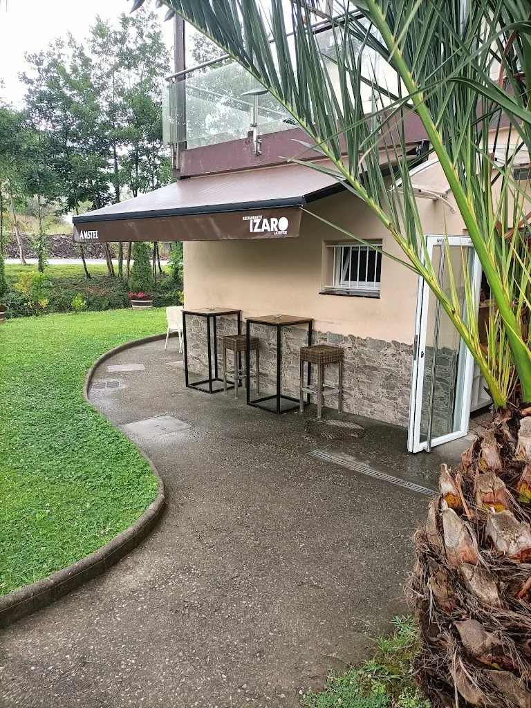 Pablo Arango Jimenez_Restaurante Bar Izaro_Amorebieta-Etxano_review