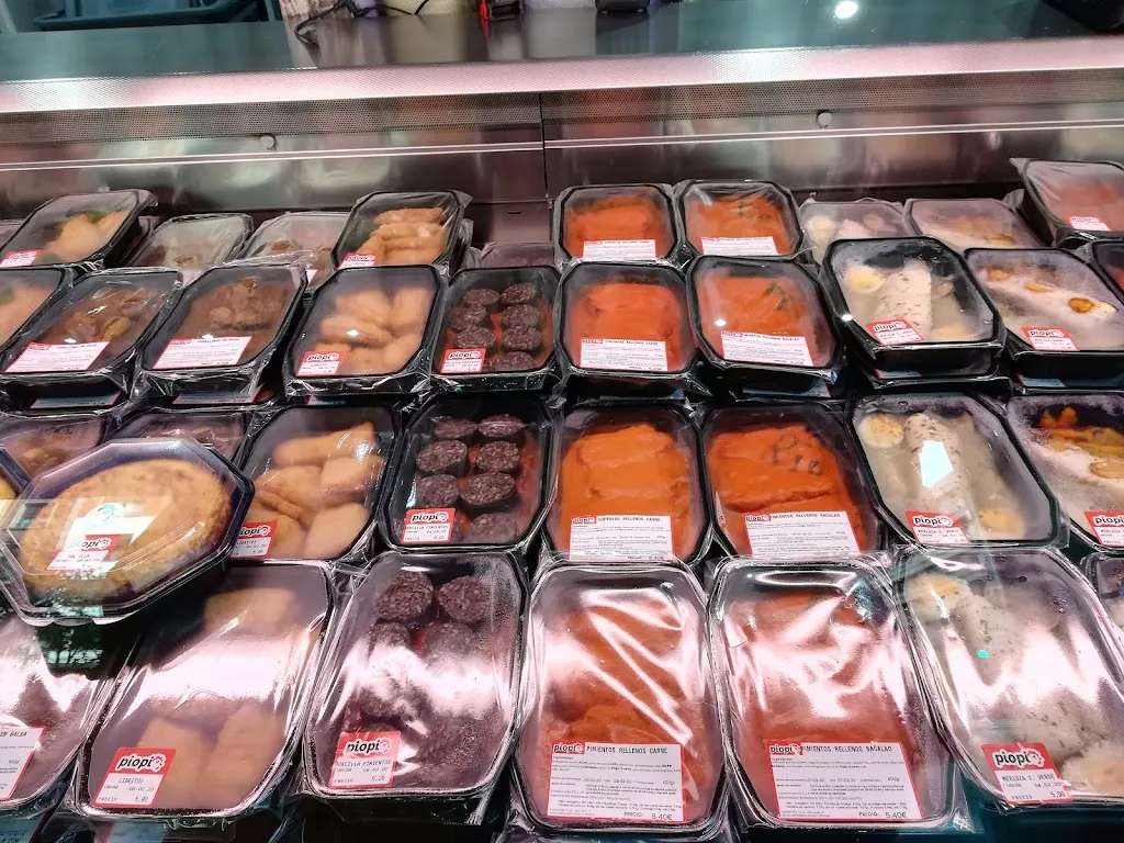 Piopio - Asador de pollos y comida para llevar - Amorebieta_Amorebieta-Etxano_slider_image_3