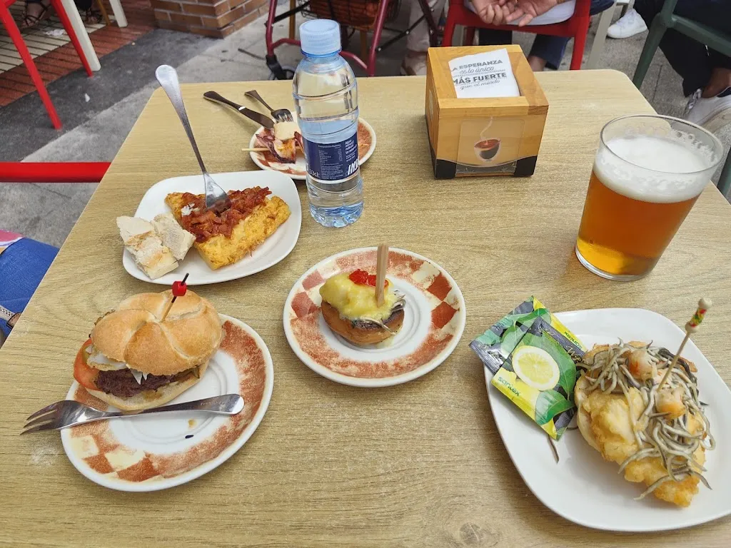 Menu_Cafetería Iruña_Amorebieta-Etxano_image_5